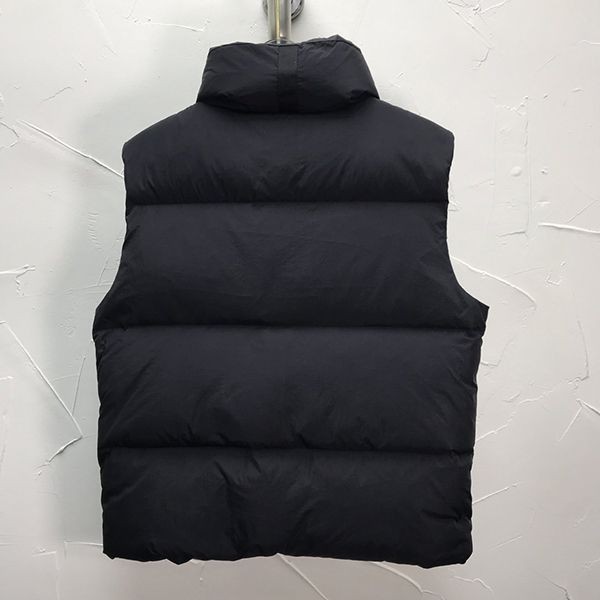 カナダグース EVERETT VEST PASTELS ダウンベスト コピー Caj38546