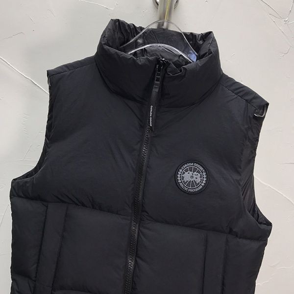 カナダグース EVERETT VEST PASTELS ダウンベスト コピー Caj38546