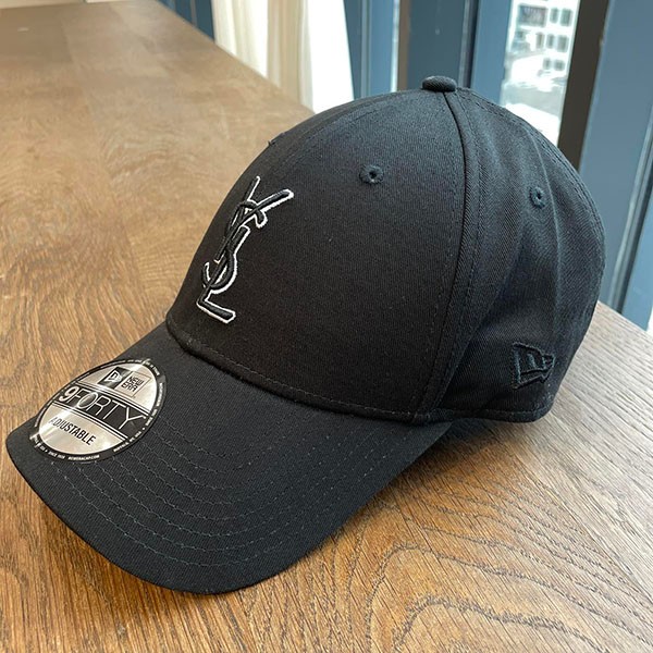 【話題商品!】サンローラン×ニューエラ 偽物☆モノグラムキャップ帽☆YSLキャップ★ 687687YCL361000