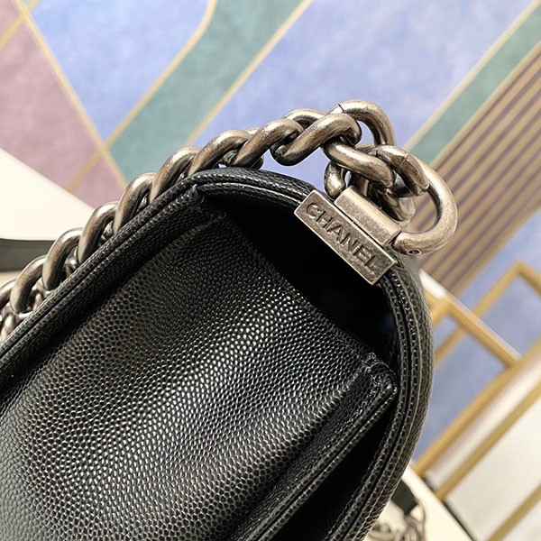 シャネル ボーイシャネル25cm 偽物 ブラック/シルバー金具 shw99193